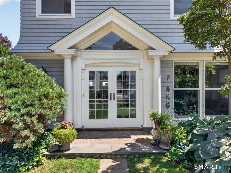 7 Middlefield Street, Groton, CT 06340 - #3