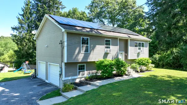 15 Fitch Hill Road, Montville, CT 06382