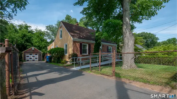 40 Packard Street, Manchester, CT 06040