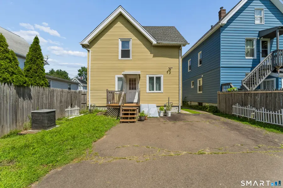 22 Hine Street, West Haven, CT 06516 - #2