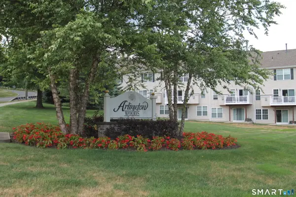701 Sienna Drive #701, Danbury, CT 06810