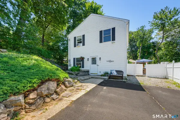 7 Sequonia Trail, East Hampton, CT 06424