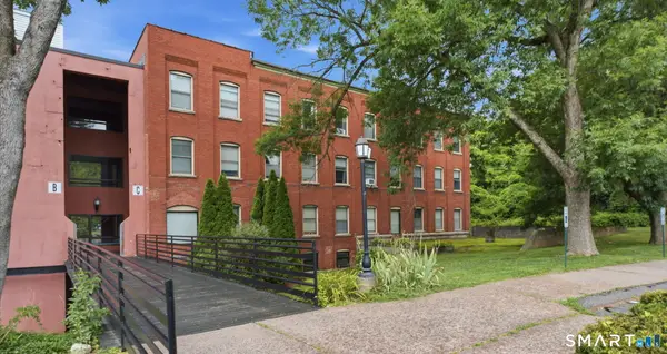 222 Williams Street East #228, Glastonbury, CT 06033