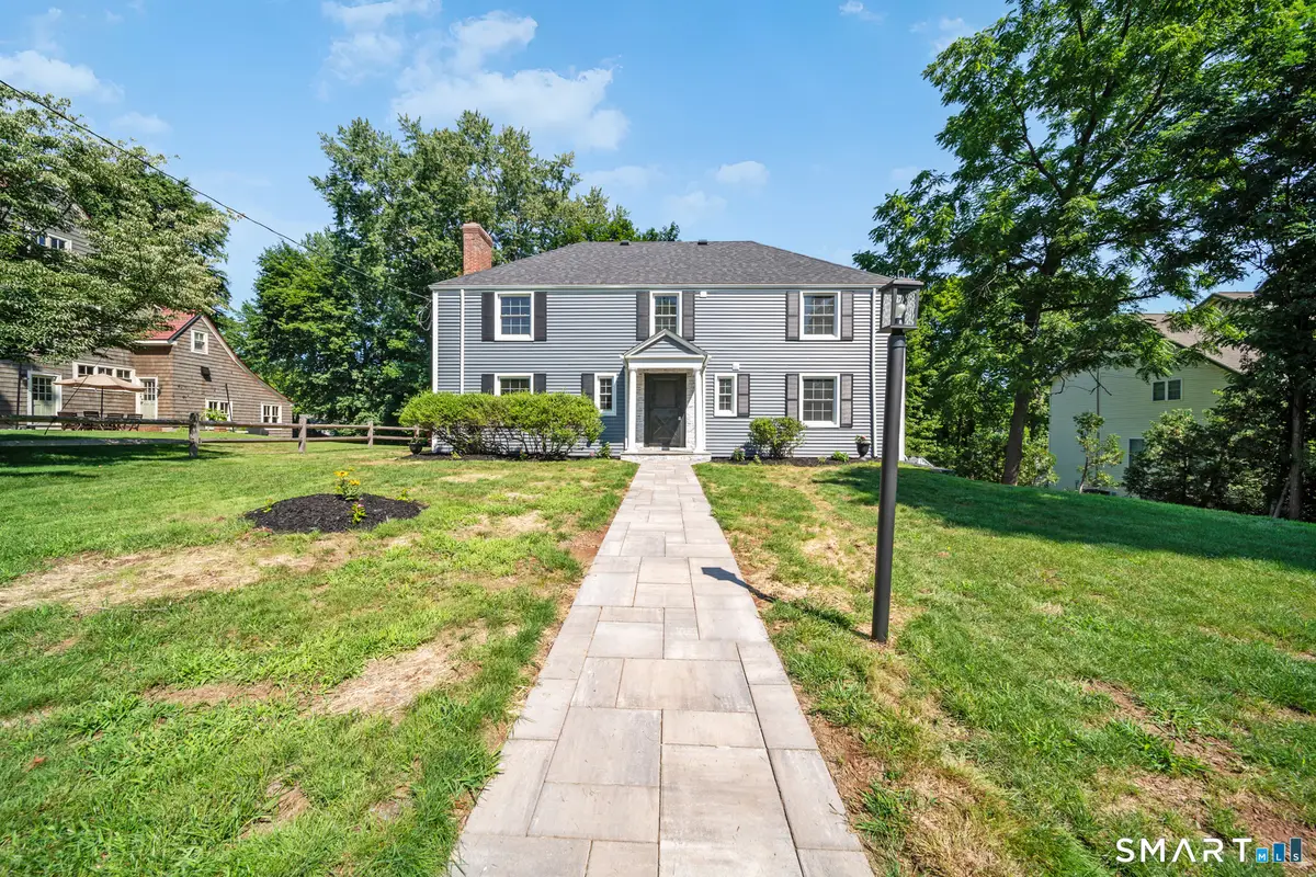 38 Roberts Lane, West Hartford, CT 06107 - #1