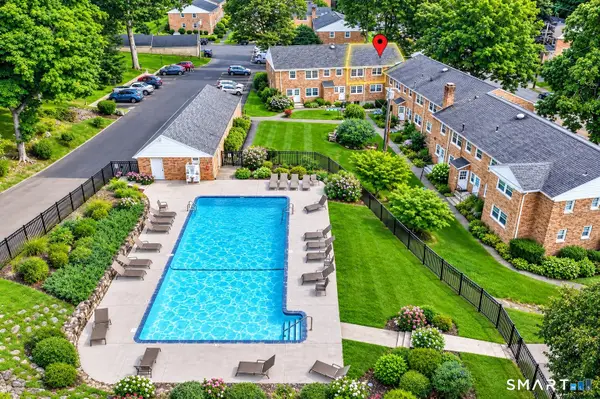 114 Heritage Hill Road #C, New Canaan, CT 06840