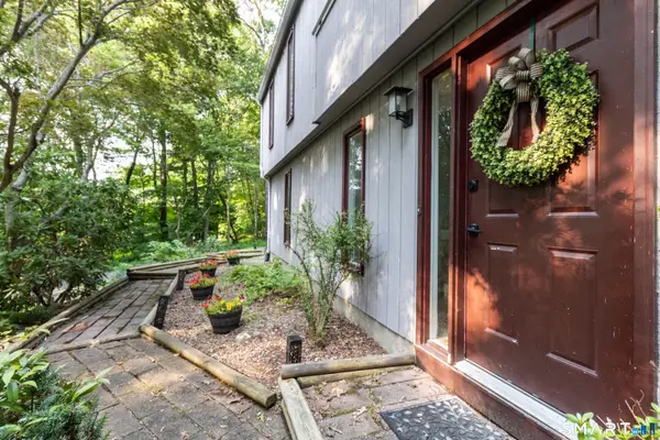 248 Manchester Road, Glastonbury, CT 06033