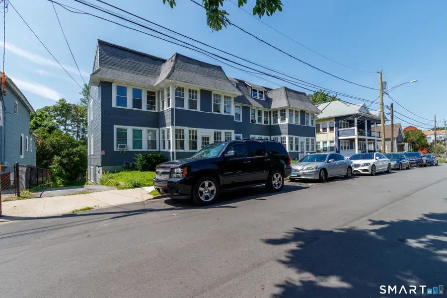 82 Maple Avenue, New London, CT 06320 - #3