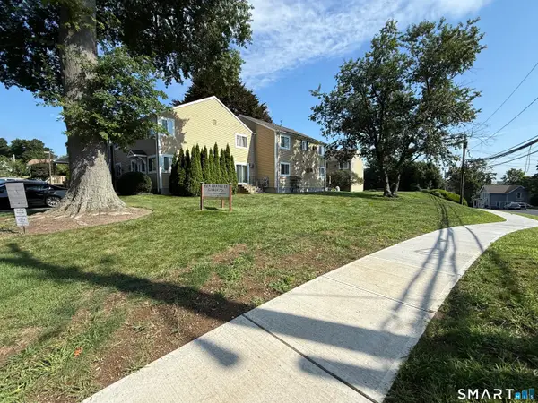 135 Flax Hill Road #19, Norwalk, CT 06854