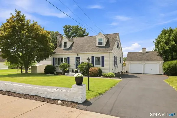 14 Oleary Drive, Manchester, CT 06040