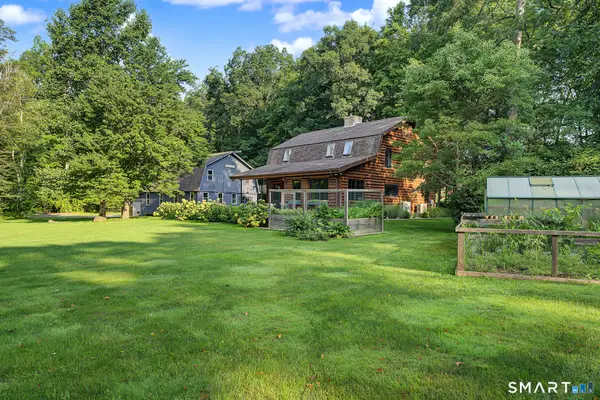 61 Mystic Road, North Stonington, CT 06359