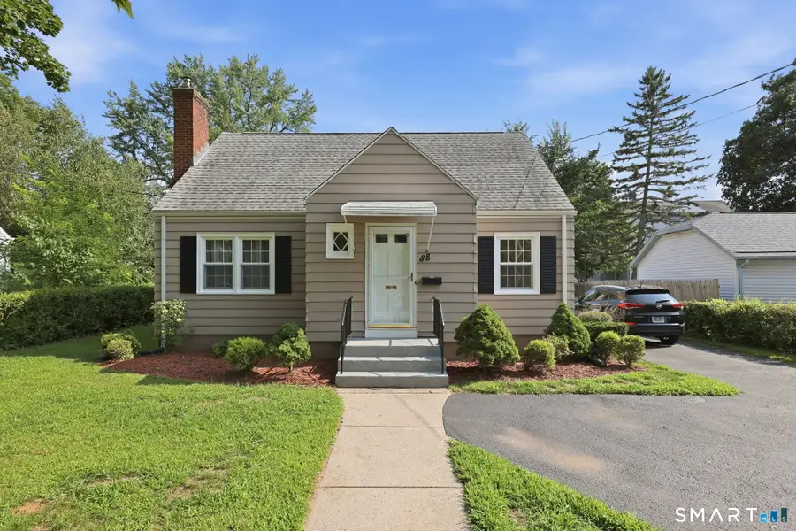88 Delmont Street, Manchester, CT 06042 - #2