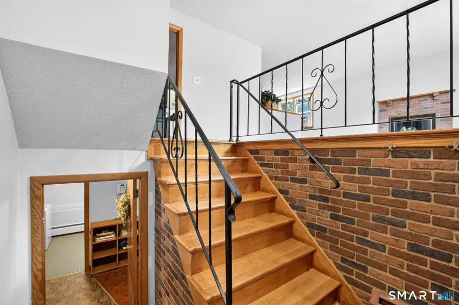 12 Syracuse Drive, East Hartford, CT 06108 - #3