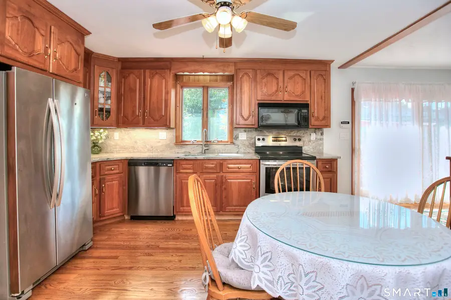325 Emerald Place, Stratford, CT 06614 - #2