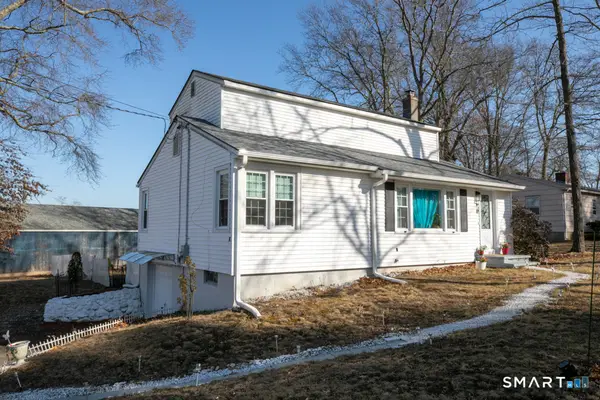 10 Beach Park Road, Clinton, CT 06413