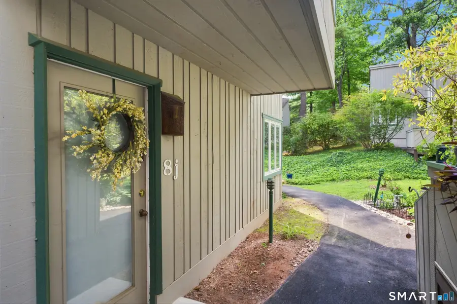 8 Lyle Court #J, Farmington, CT 06032 - #2