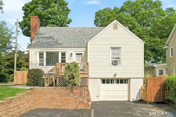 28 Ridgewood Avenue, Stamford, CT 06907