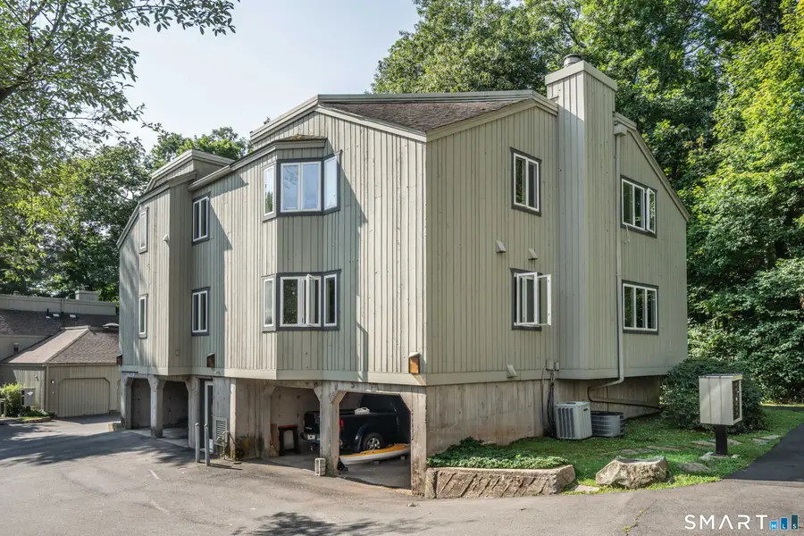 11 Byrne Court #E1, Farmington, CT 06032 - #2