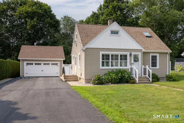34 West Arch Street, Stonington, CT 06379
