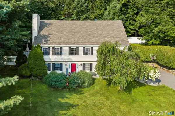 25 North Lake Shore Drive, Brookfield, CT 06804