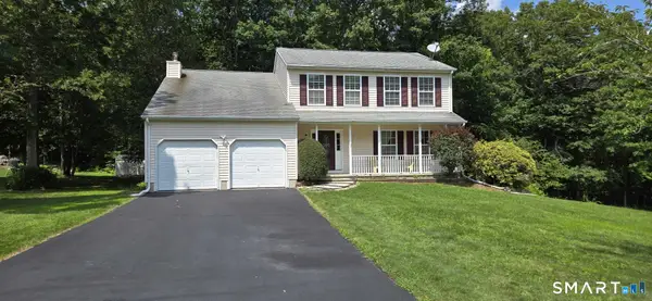 15 Sparrow Court, Montville, CT 06370