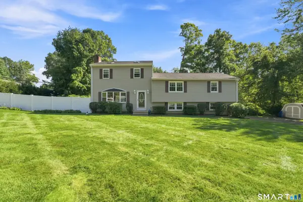 9 Sky Edge Lane, Bethel, CT 06801