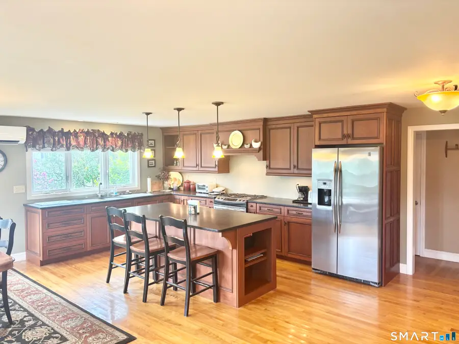 882 Avery Street, South Windsor, CT 06074 - #3