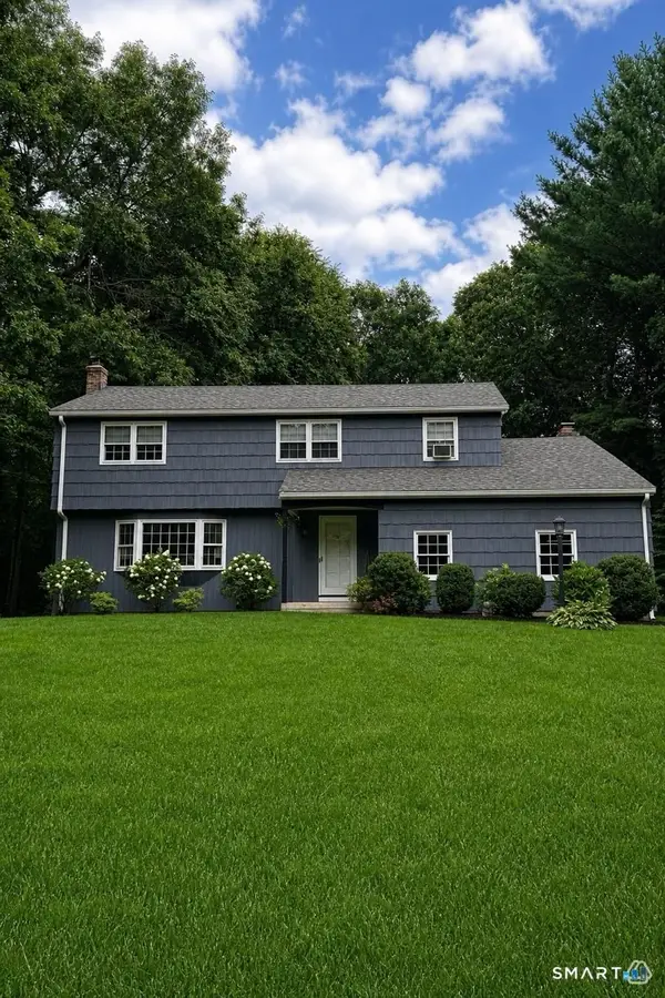 39 Berkshire Way, Simsbury, CT 06070