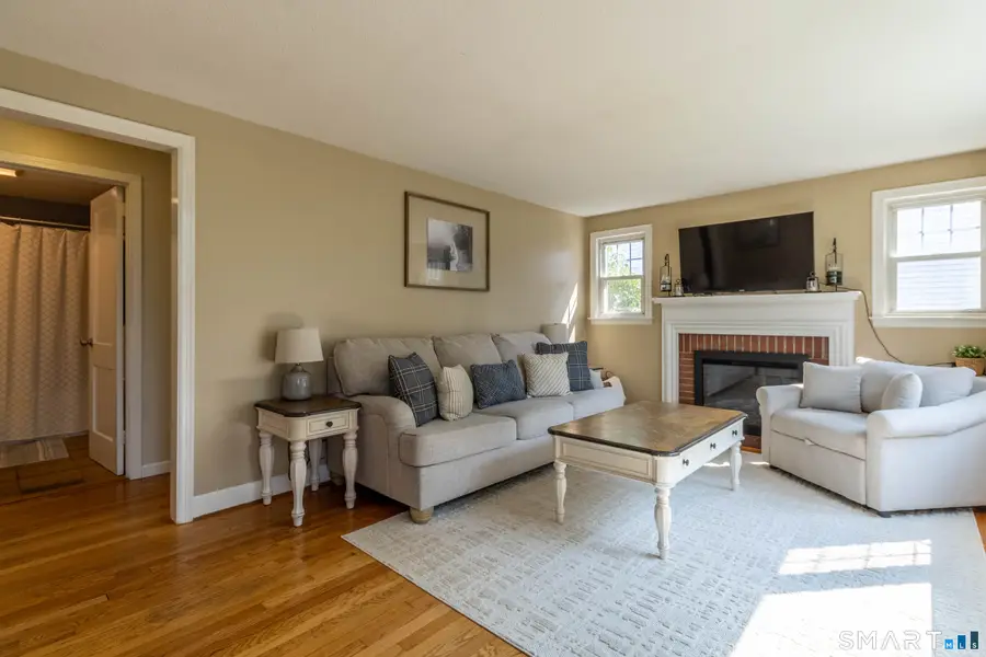 21 Overland Street, Manchester, CT 06040 - #2