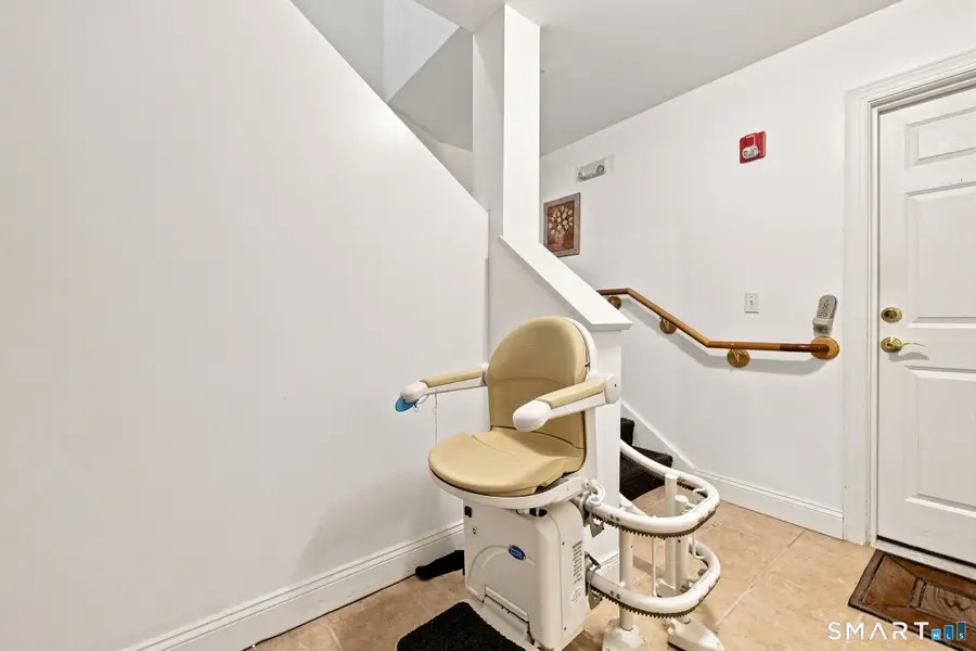 606 Congdon Street West #6, Middletown, CT 06457 - #3