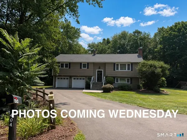 404 Narrow Lane, Orange, CT 06477