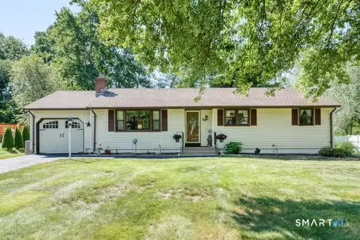 38 Kenwood Drive, Vernon, CT 06066