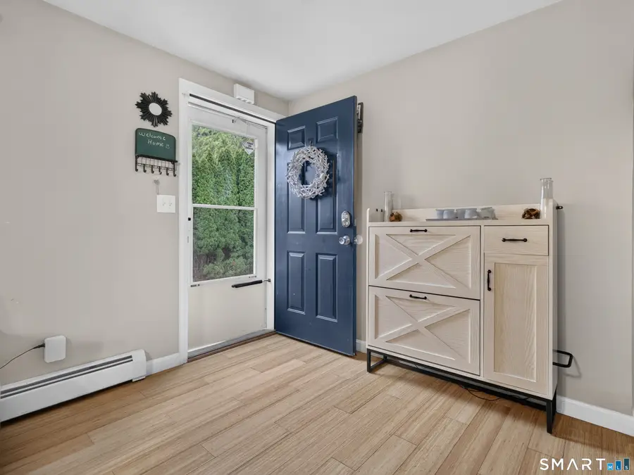 8 W Arch Street #8R, Pawcatuck, CT 06379 - #3
