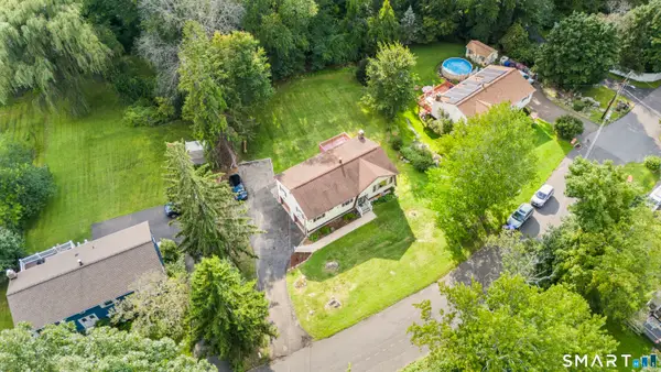 26 Harbor Ridge Road, Danbury, CT 06811