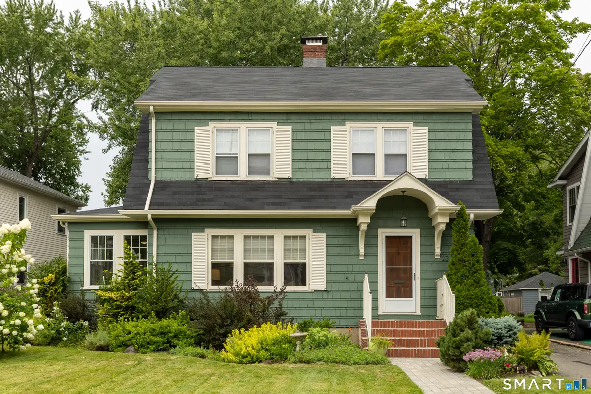23 Westfield Road, West Hartford, CT 06119 - #1