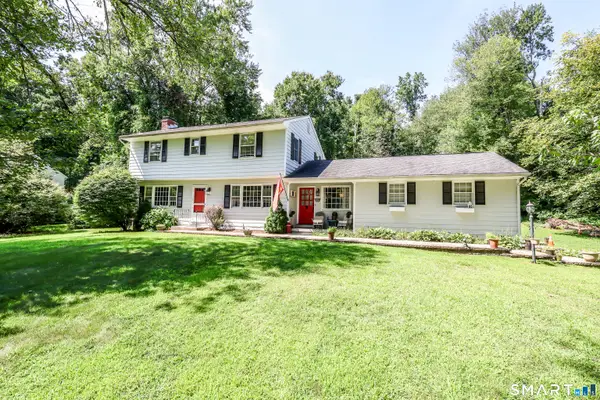 27 Powder Horn Hill, Brookfield, CT 06804