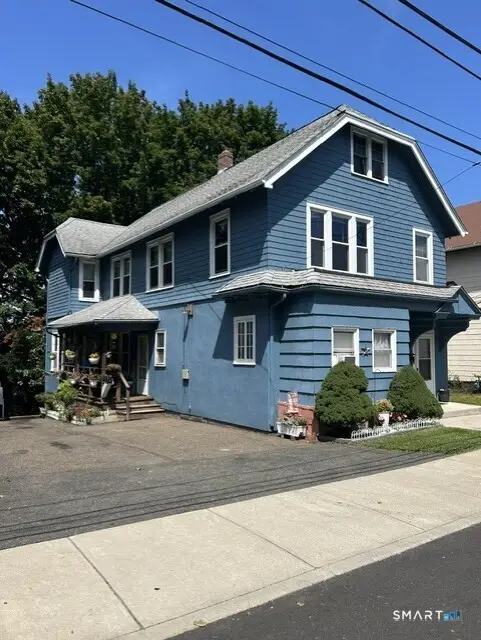 17 Akron Street, Meriden, CT 06450