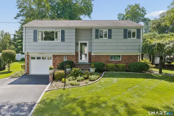 21 Sussex Place, Stamford, CT 06905