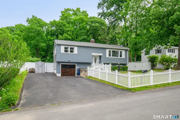 26 Pleasant Street, Bethel, CT 06801