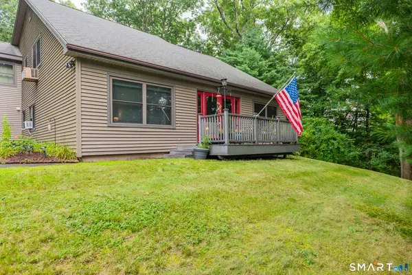 19 Vidich Lane, Naugatuck, CT 06770