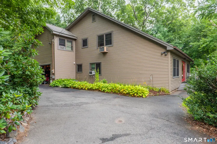 19 Vidich Lane, Naugatuck, CT 06770 - #3