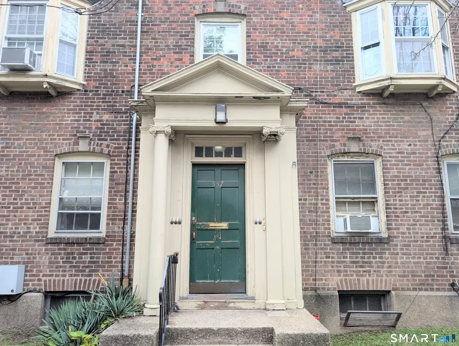 557 Wilmot Avenue #6, Bridgeport, CT 06607 - #2