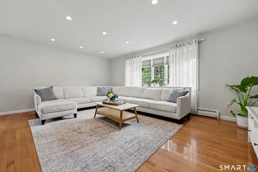 146 Manchester Avenue, Waterbury, CT 06705 - #3