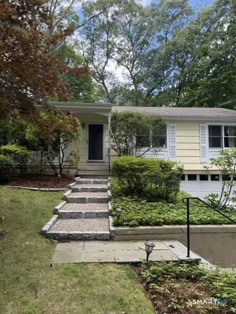 6 Vanderbilt Avenue, Norwalk, CT 06854 - #1