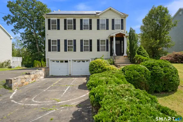 32 Marshall Avenue, Trumbull, CT 06611