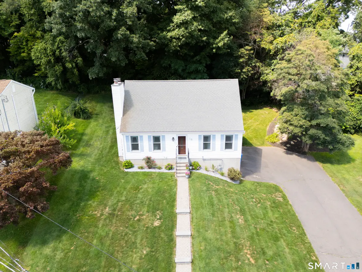 18 Kendall Circle, Waterbury, CT 06708 - #1