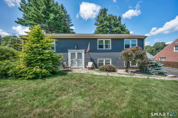 25 Spruce Street, Meriden, CT 06451