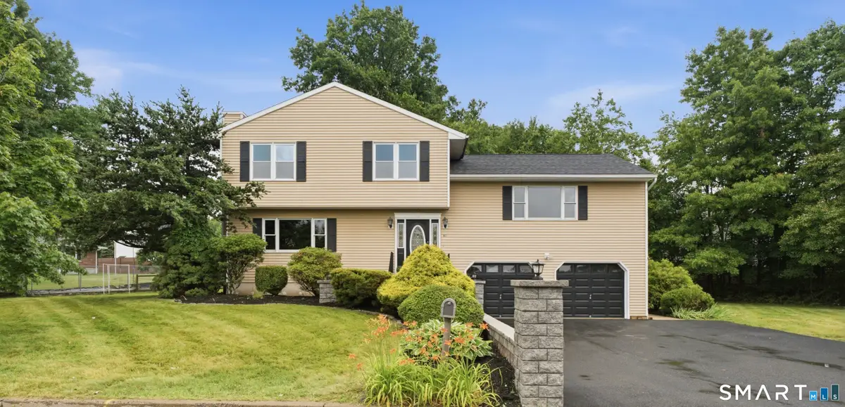 85 Geraldine Drive, Naugatuck, CT 06770 - #1