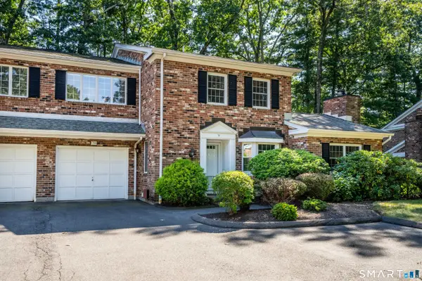 70 Tunxis Village #70, Farmington, CT 06032