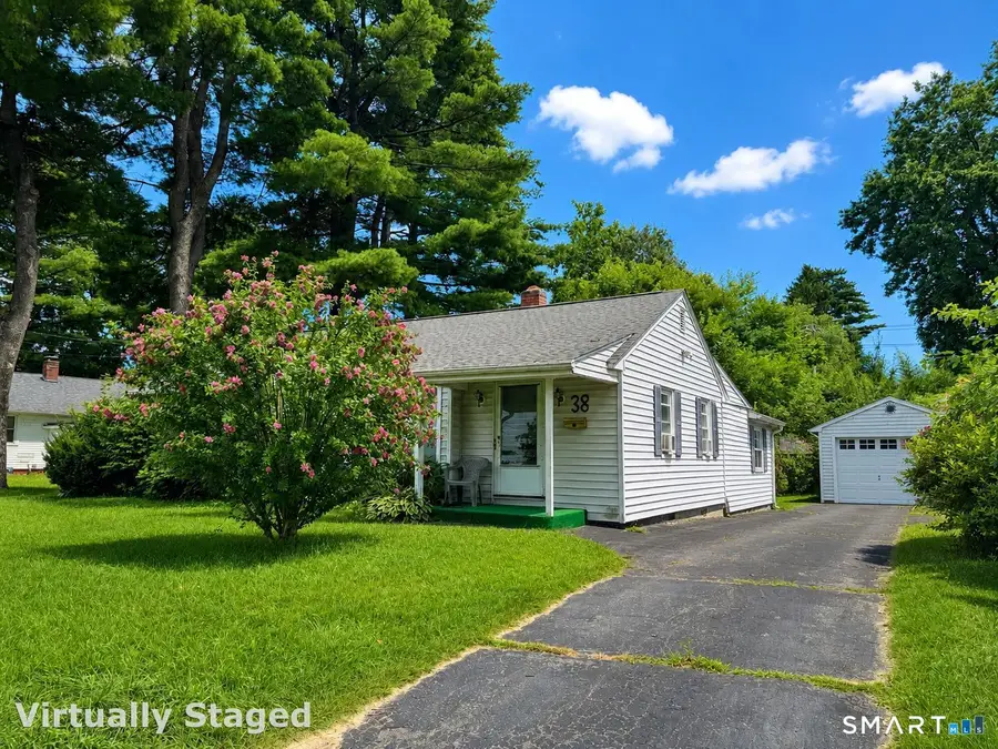 38 Ledyard Avenue, Bloomfield, CT 06002 - #2