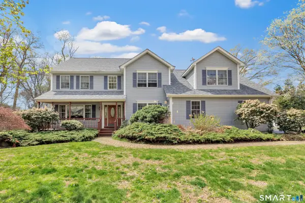 12 Beth Ann Circle, Milford, CT 06461